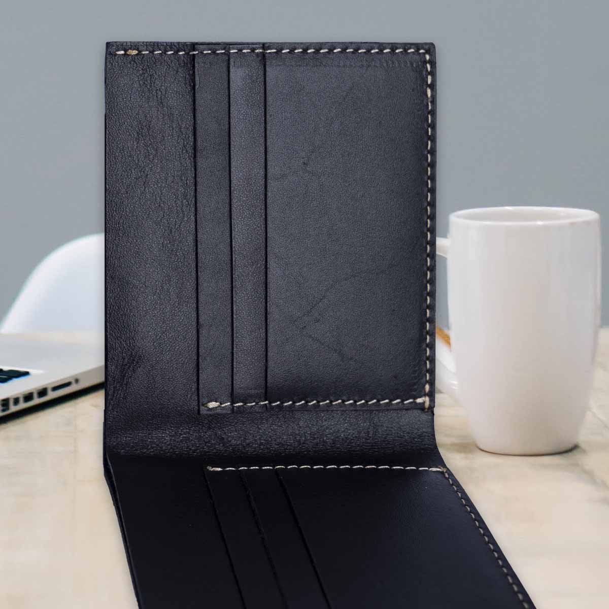 slim minimalist wallet, a gift for your brother and friend